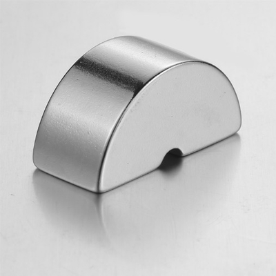 購入 銀製の小さい希土類磁石、N52強い立方体の磁石15 x 8mm online manufacture